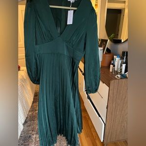 Baltic Born emerald green silky pleated midi dress — never worn, with tags